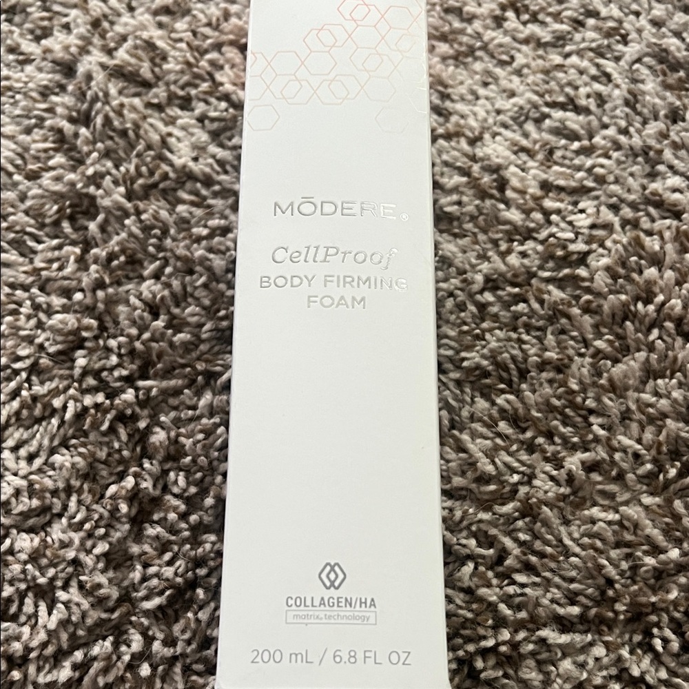 Modere CellProof Body Firming Foam - White